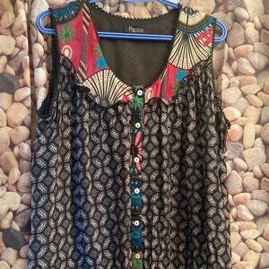 Papillon- women’s layered chiffon boho flowy button closure tunic- sz XL